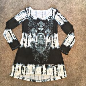 SOLD!! - NWOT tyedyed graphic tunic t shirt